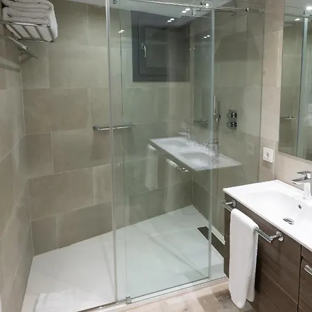 The Mirror & Luxury * El Tarter
