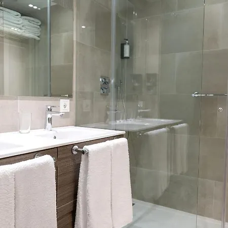 The Mirror & Luxury *