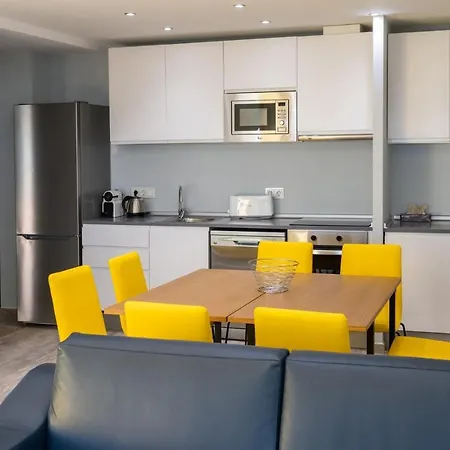 The Mirror & Luxury Apartment *